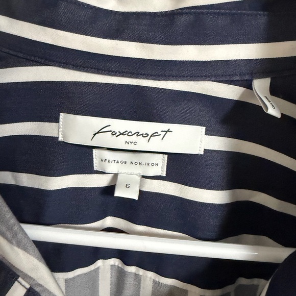 Foxcroft Navy and White Striped dress with pockets- size 6 - Picture 4 of 10